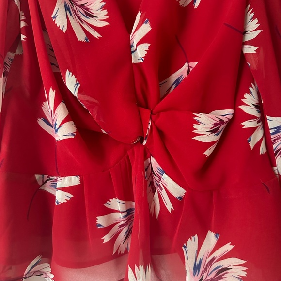 Express Red Floral Print Top - Picture 7 of 8